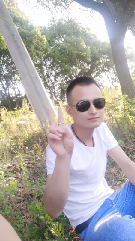 马凯亮的第一张照片--甘肃闪婚服务中心