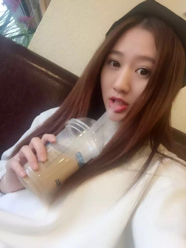 姚瑶的第一张照片--甘肃闪婚服务中心