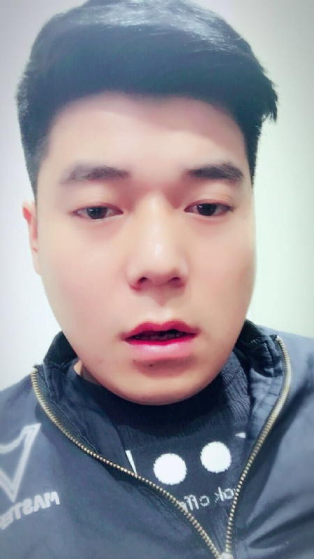 风向决定发型的第一张照片--甘肃闪婚服务中心