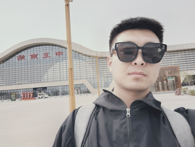 起因的第一张照片--甘肃闪婚服务中心