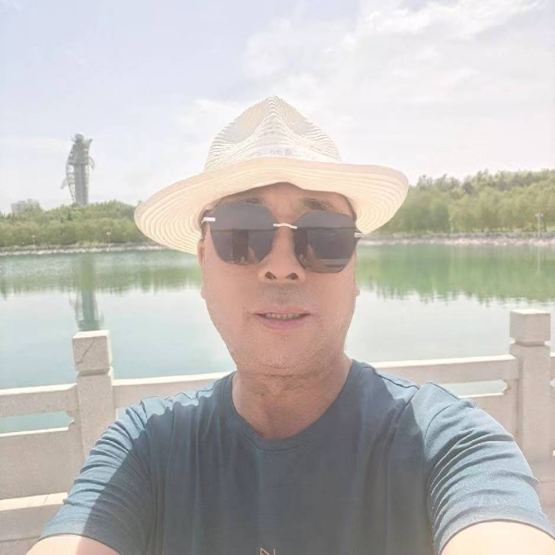 有钱人的第一张照片--甘肃闪婚服务中心